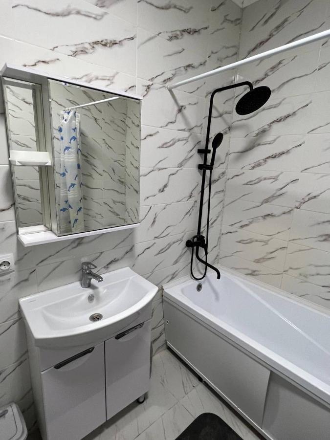 2-Room Apartment Mossovet Bishkek Exterior photo