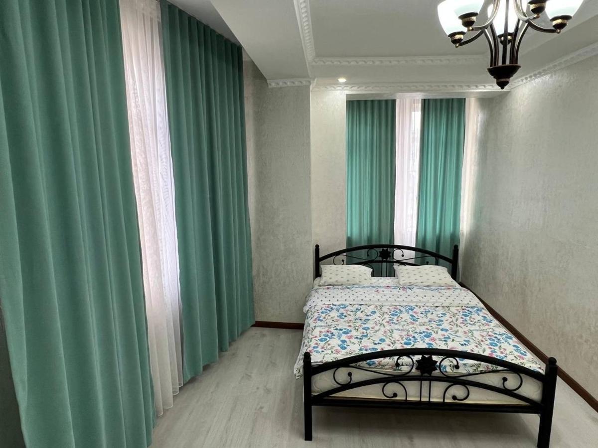 2-Room Apartment Mossovet Bishkek Exterior photo